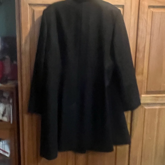 Black dress coat size 1x - Picture 3 of 4